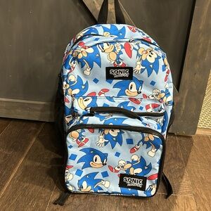 Lot of sonic backpack and lunchbox